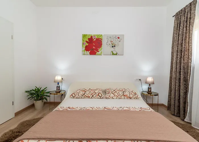 Apartment Fani *